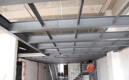 钢结构格尔木钢结构隔层如何做才性价比更高