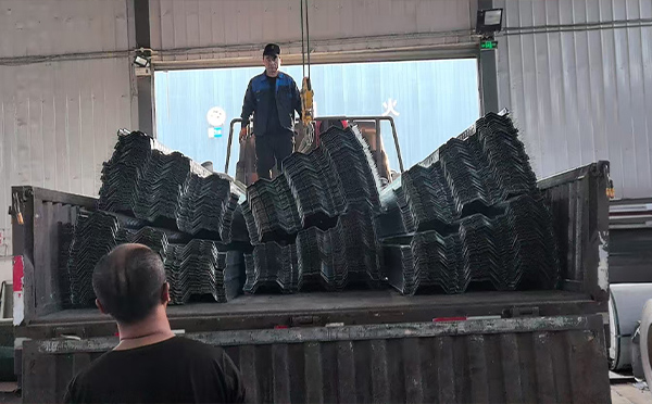 9月工程旺季，格尔木楼承板供应如何保障？