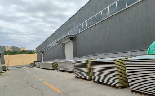 格尔木格尔木青海格尔木彩钢岩棉板保温与防火性能解析